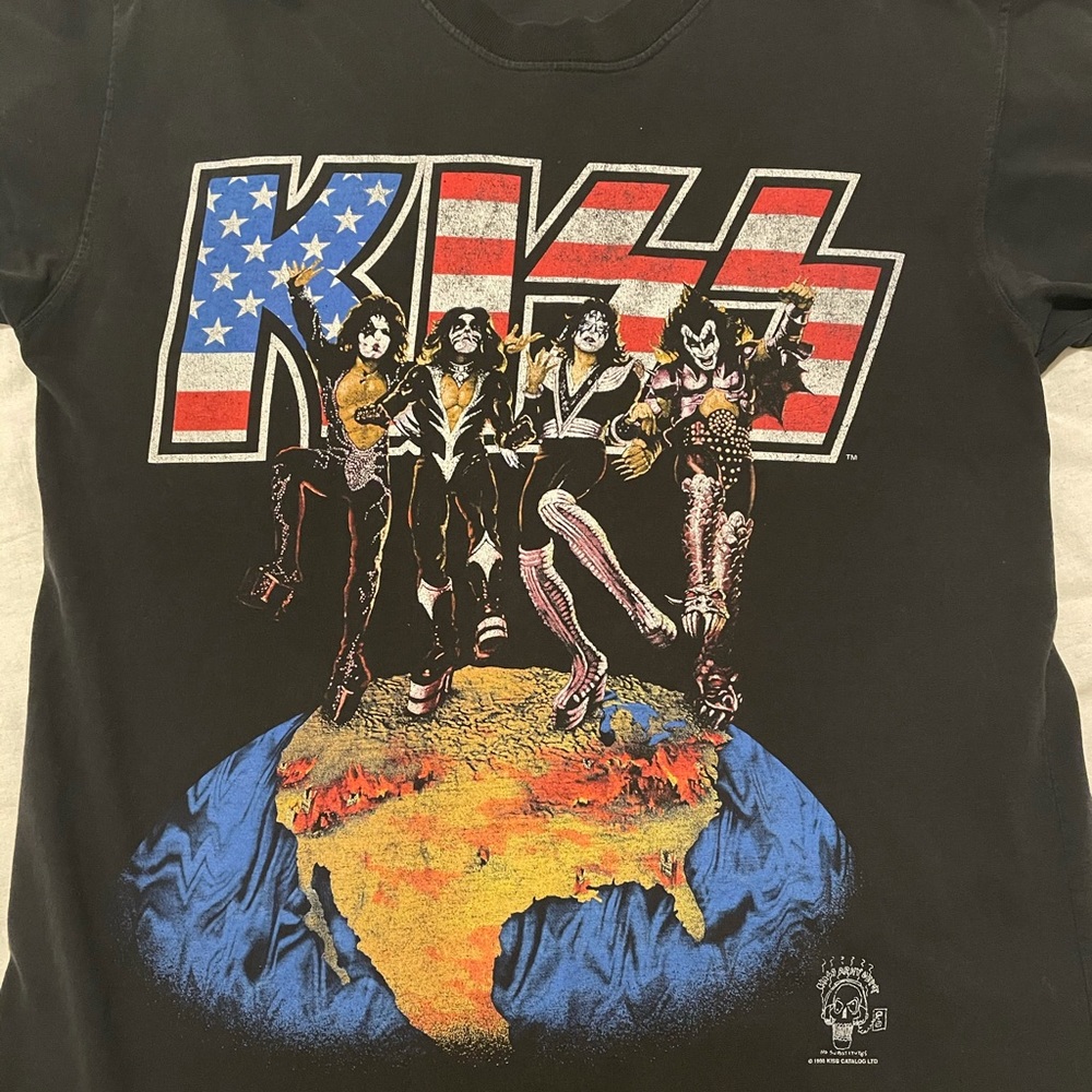 Vintage KISS “Alive/Worldwide” T-shirt